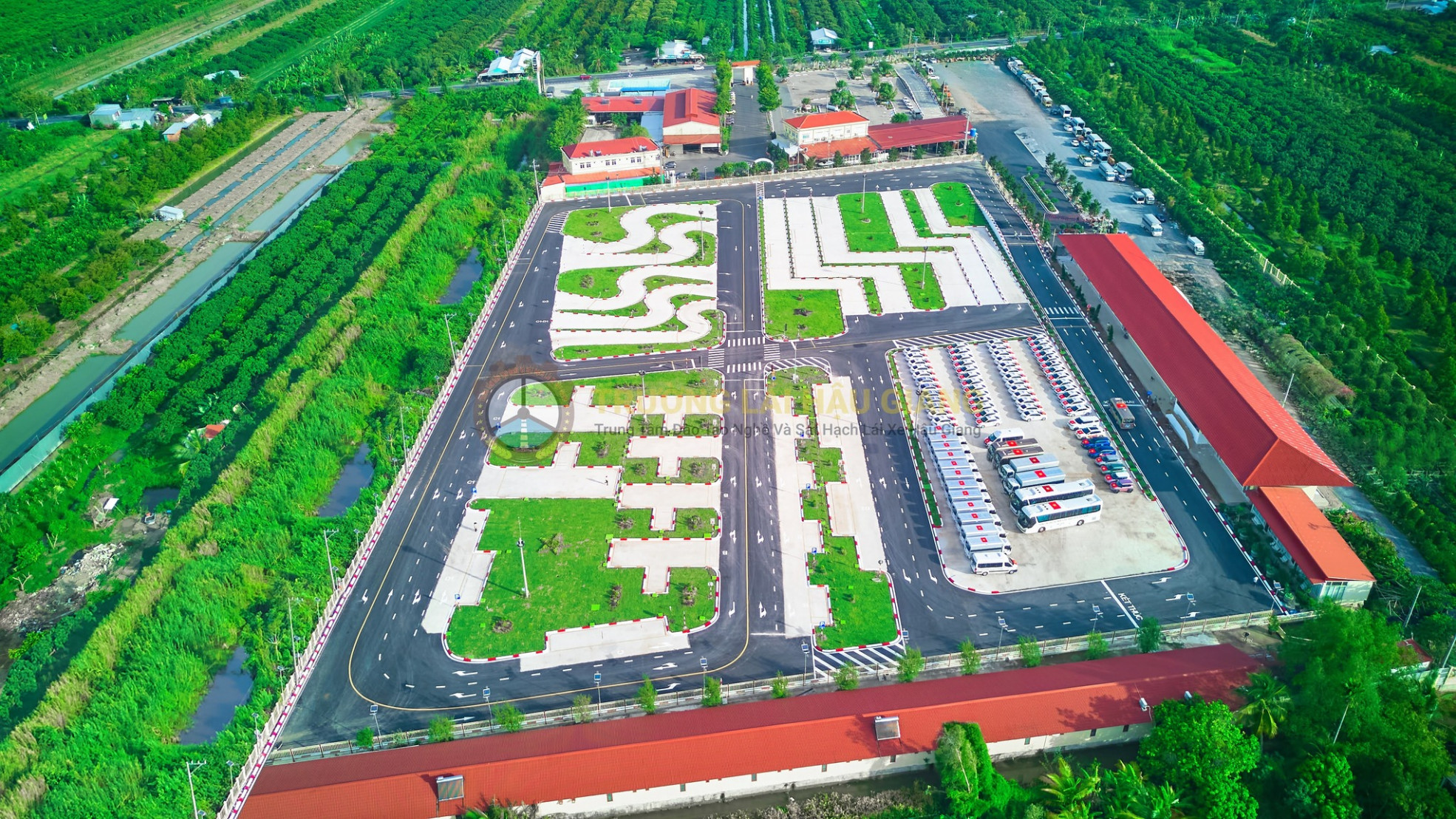 //truonglaihaugiang.superweb.xyz/files/images/04.jpg?v=1.0